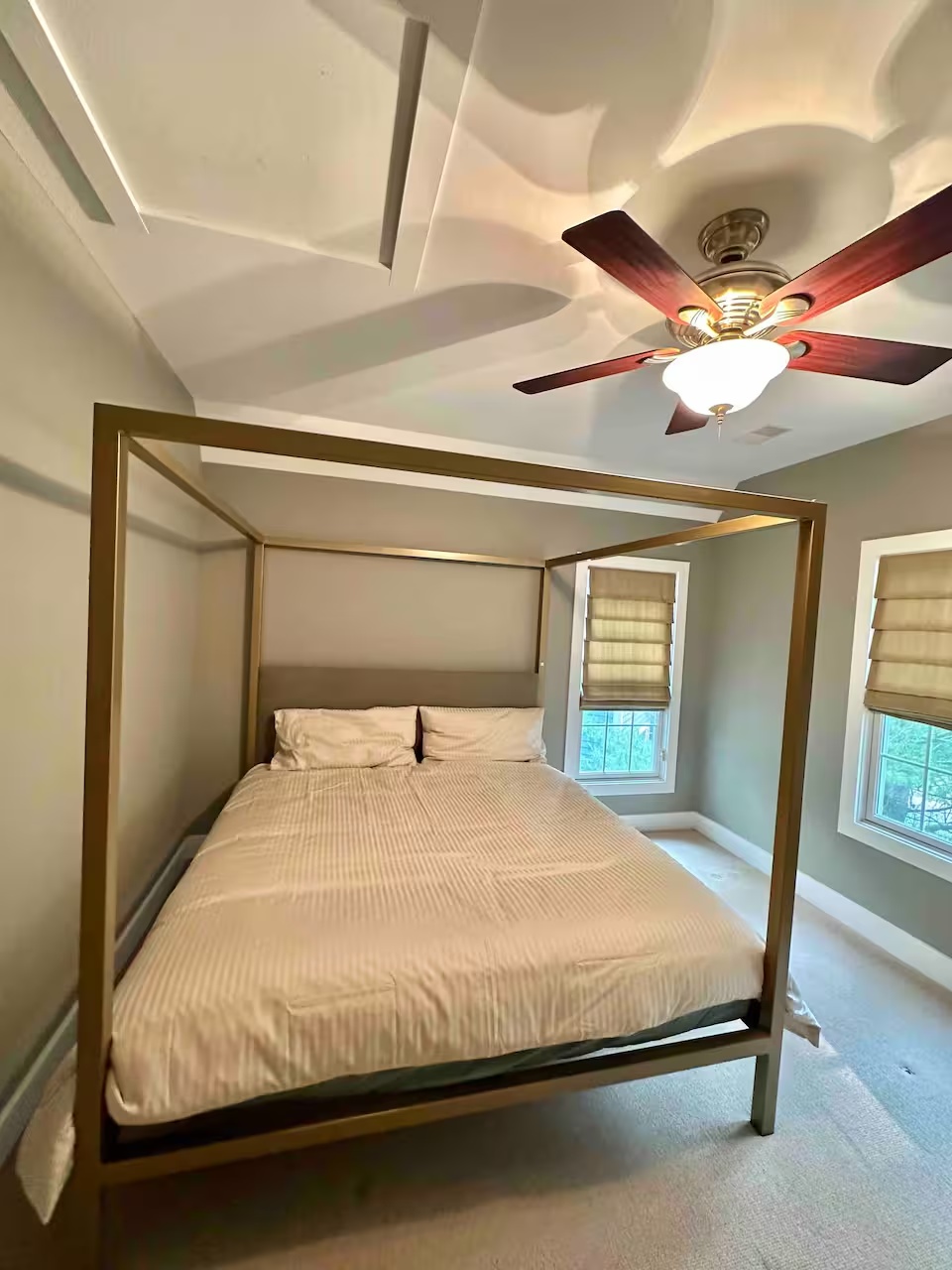 Four-poster bedroom at Spacious Modern Hideaway